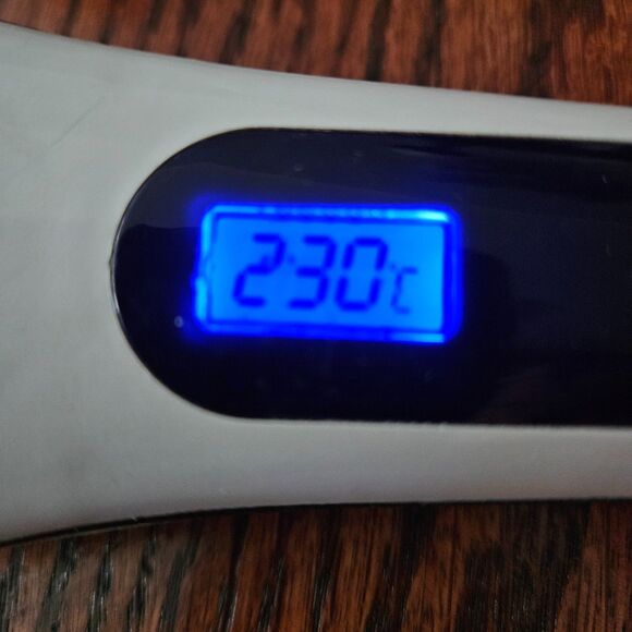 Fast Hair Straightener Brush Heats up to 450 Degrees Shows Temp in C or F - Picture 4 of 10